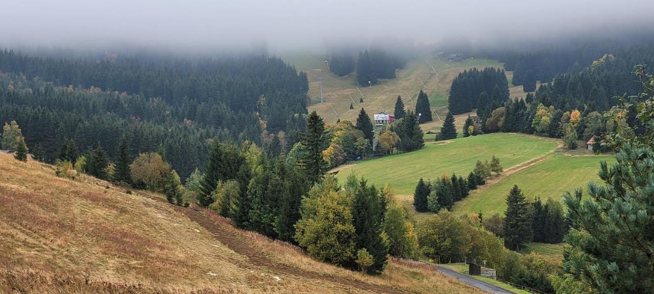 Vyhledy Bez Hranic By Mountain Ways Apartamento Loučná pod Klínovcem Exterior foto
